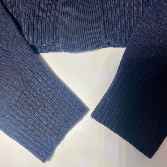 J Crew Men's Nautical Toggle & Rope Button- Closure Blue Sweater, Size Small - Picture 8 of 11